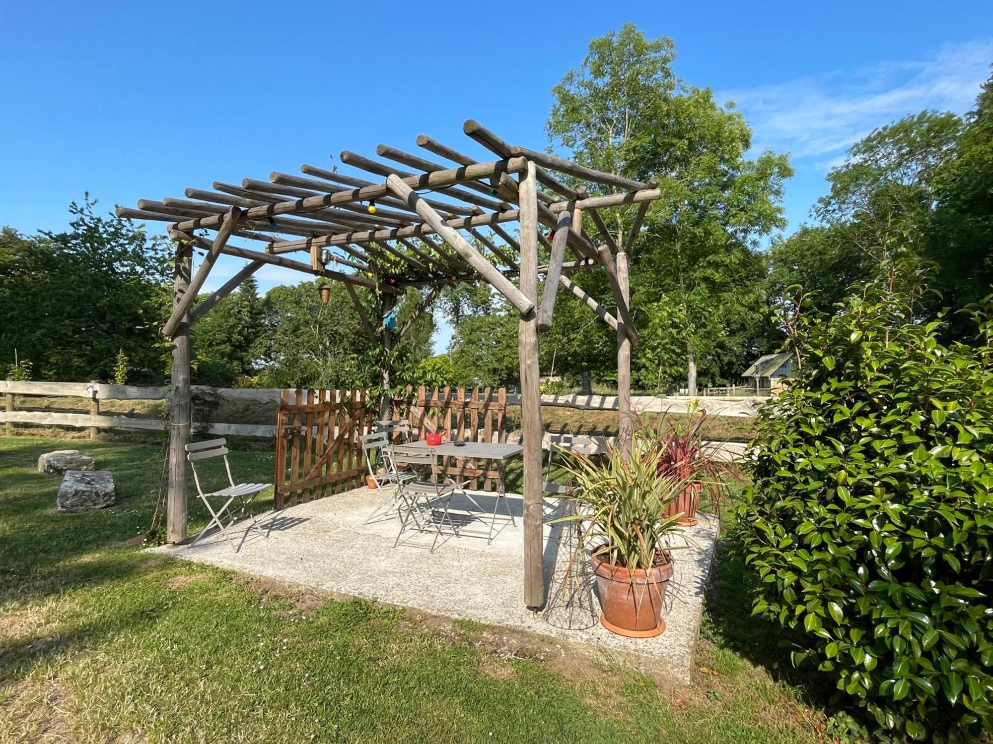 Le Clos Du Val A Loup Benarville Exterior photo
